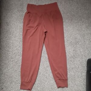 Athleta Terracotta Brown/Rust Salutation Jogger Pants Athleisure Yoga L
